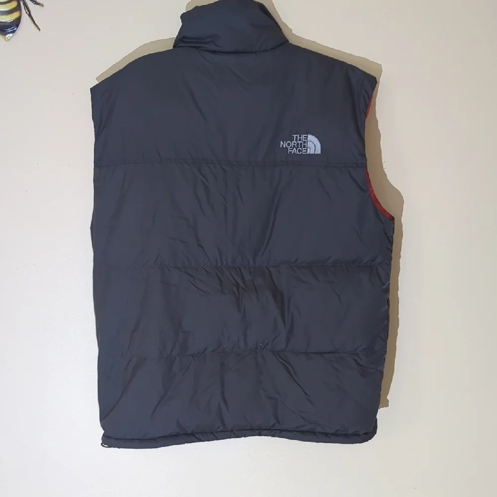 The North Face Men's Black and Red Vest